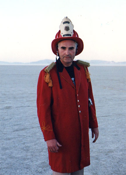 A WAY TOO SHORT BIOGRAPHY of David T. Warren